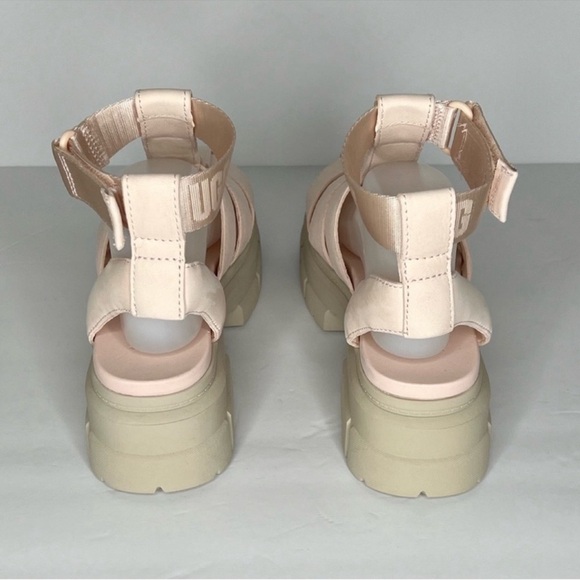 UGG Ashton Strappy Rosy Beige Platform
Gladiator Sandals - Picture 8 of 14